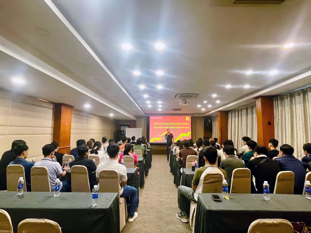 Họp tổng kết và Gala Dinner 2023